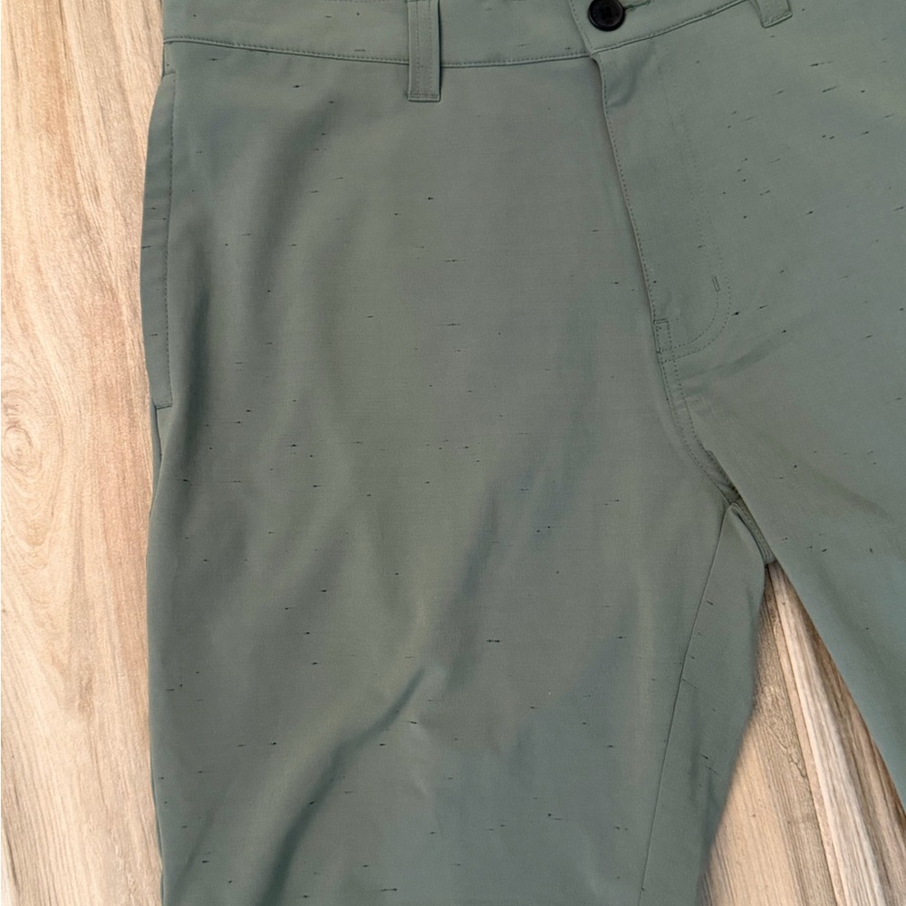Travis Mathew Speckled Green Shorts - Picture 4 of 8